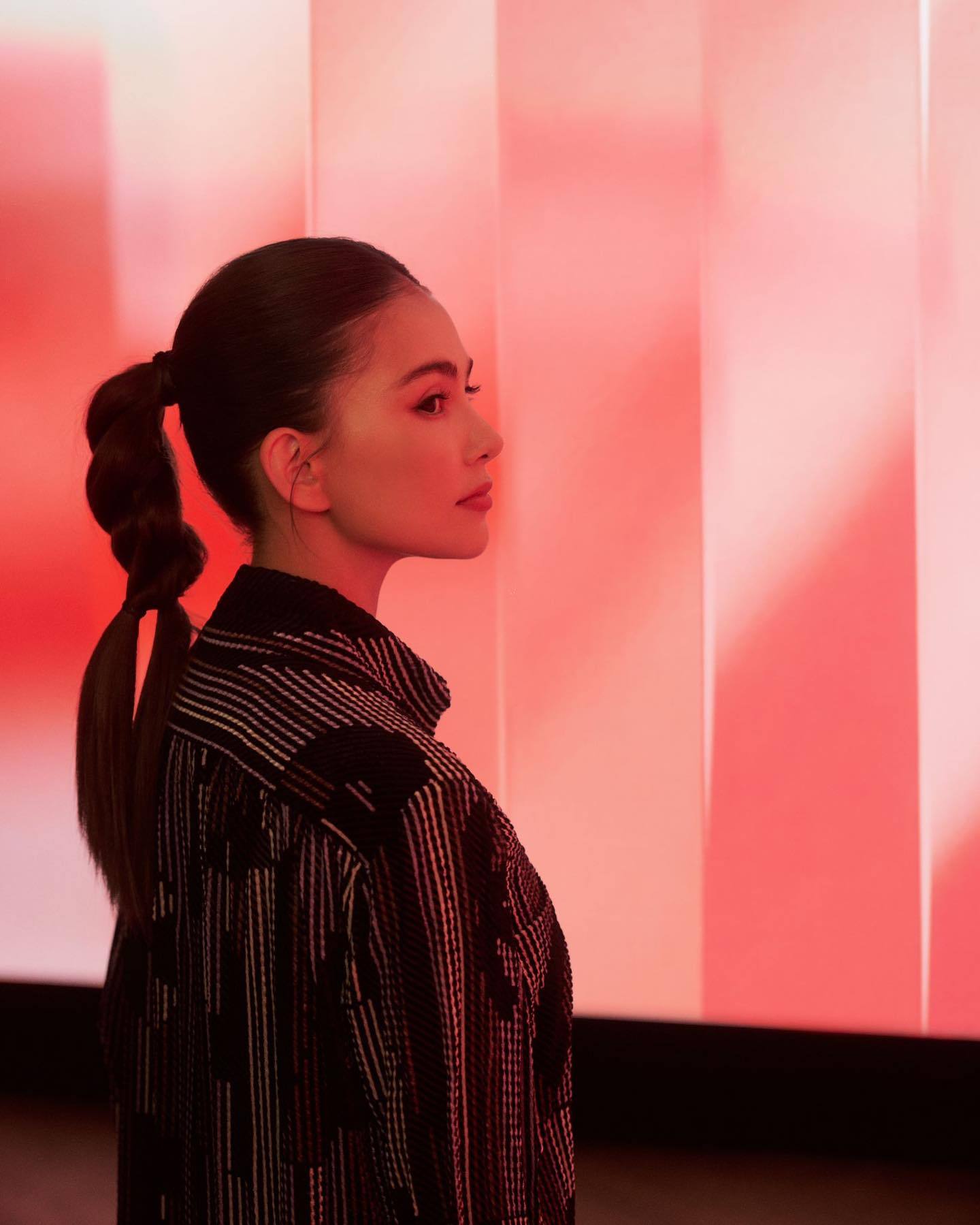 #昆凌[超话]# 20230912#hannah更新ins# 第一次造訪巴黎香奈