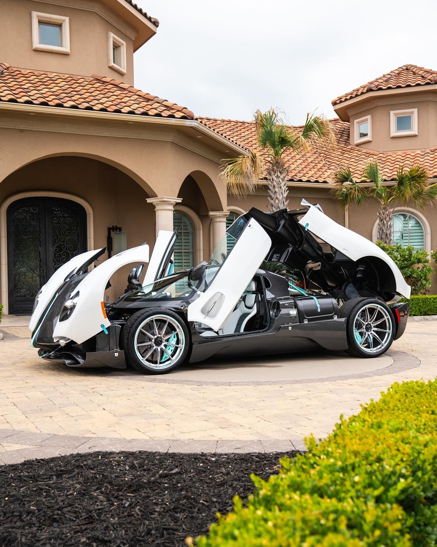 Pagani Utopia Tiffany Blue ​​​
