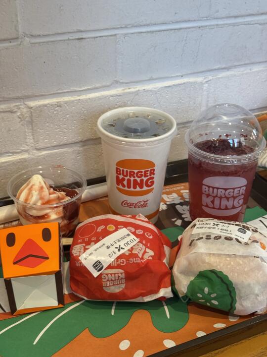 谁懂！汉堡王13元套餐好吃到跺jiojio