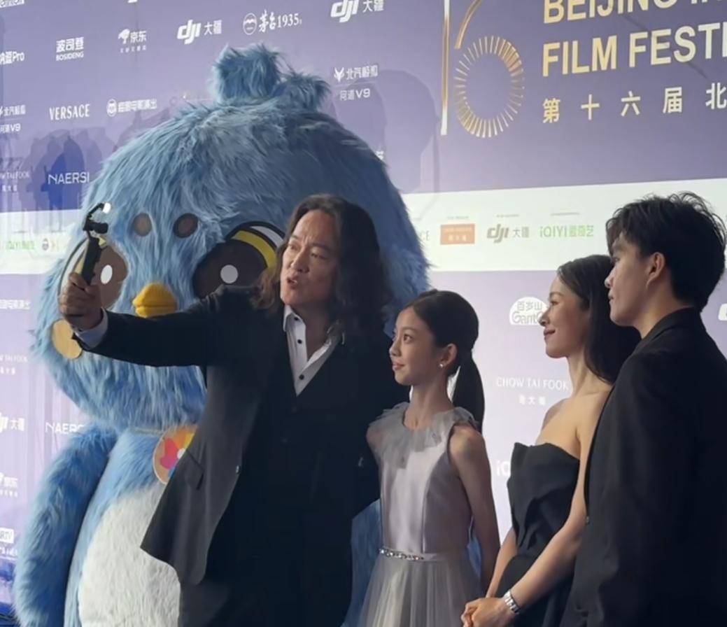 大疆Pocket 4在北影节后台出镜率超高，明星们爱不释手啦想现在的明星私下都在