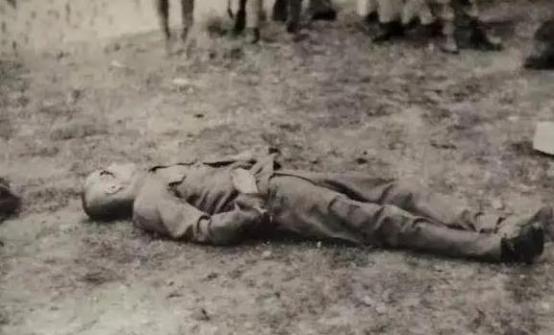 1947年，一名鬼子指挥官在广州被执行枪决，行刑的战士对着鬼子连开了三枪，监督行