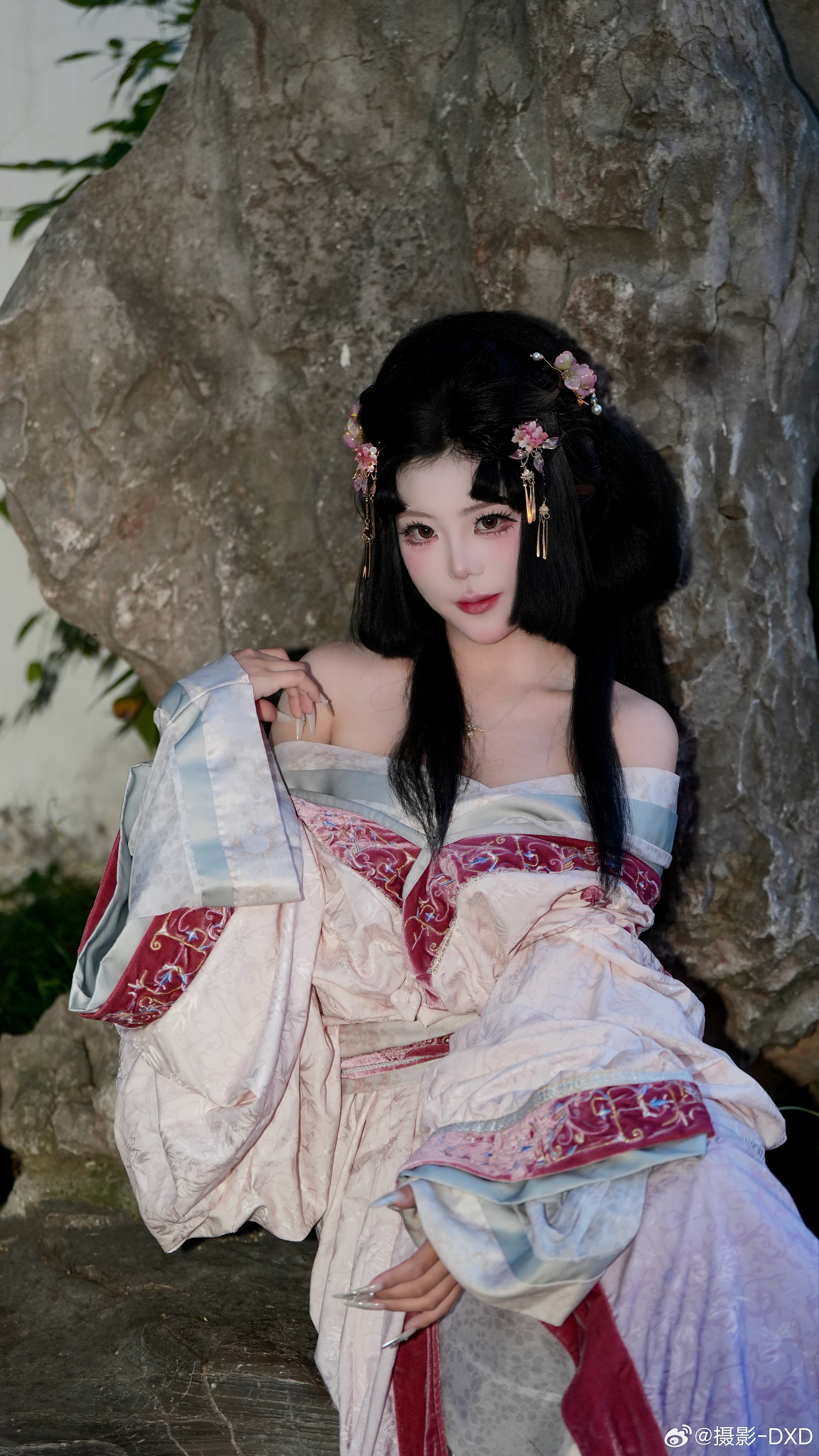 人间烟火里，藏着一阕古意的梦。苏州街拍邻家女孩漂亮小姐姐汉服美人汉服写真 苏州