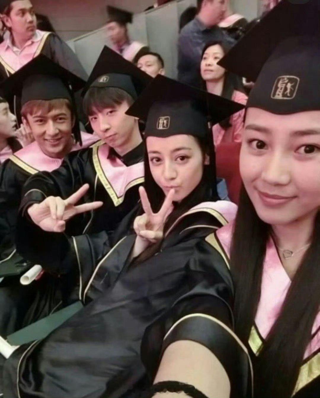 好清纯啊  