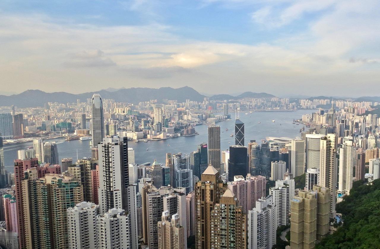 500亿美元目标估值，比百度约360亿美元市值还高近四成，这是昆仑芯IPO最刺眼