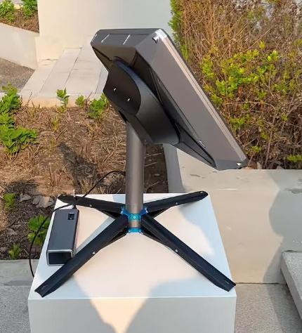 很多人总说星链有多牛，我听一个在南美厄瓜多尔的华人分享，那边其实是星链能用，华为