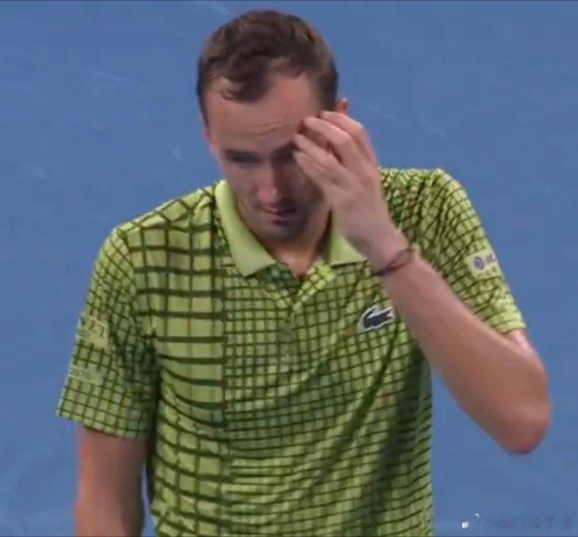 好像老头衫梅总澳网2026 衣服网球talking大会