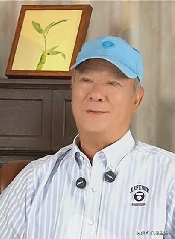 李修贤太傻了，不该说周星驰的坏话，不管你说的对错，都会有人不相信你、攻击你，除非