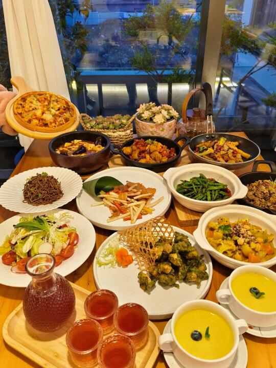 现在闺蜜聚会都流行素食了吗？
