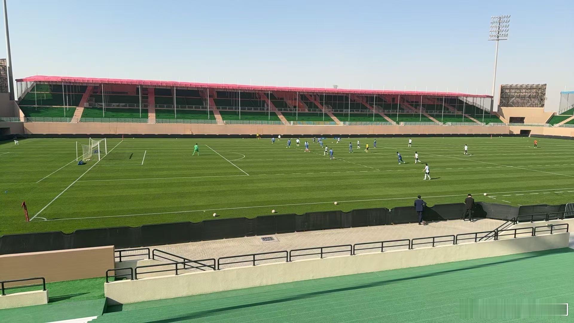 上半场几乎全主力1 3 5 13 15 23 33 11 4 9  还有个杨帅上