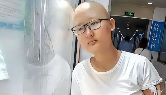 太让人心酸！河北一患癌女孩花光家里200多万，家人卖房卖车借遍亲戚，面对无底洞般