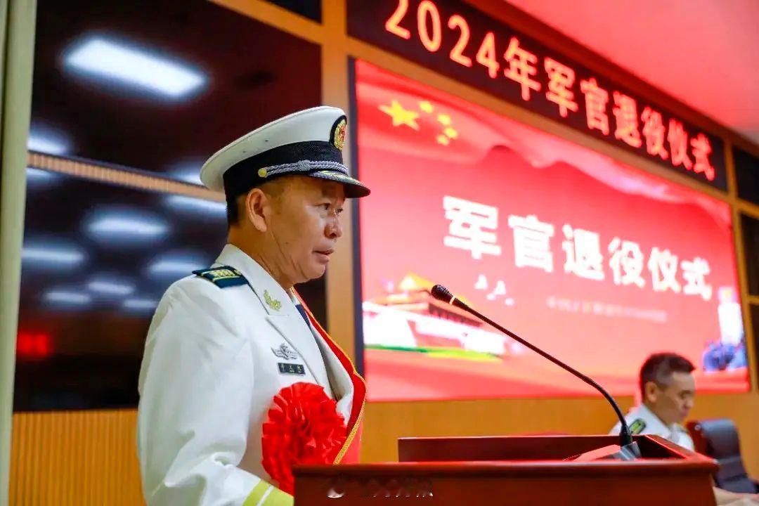 守卫南沙33年的一等功臣，李老光荣退役！ ​​​