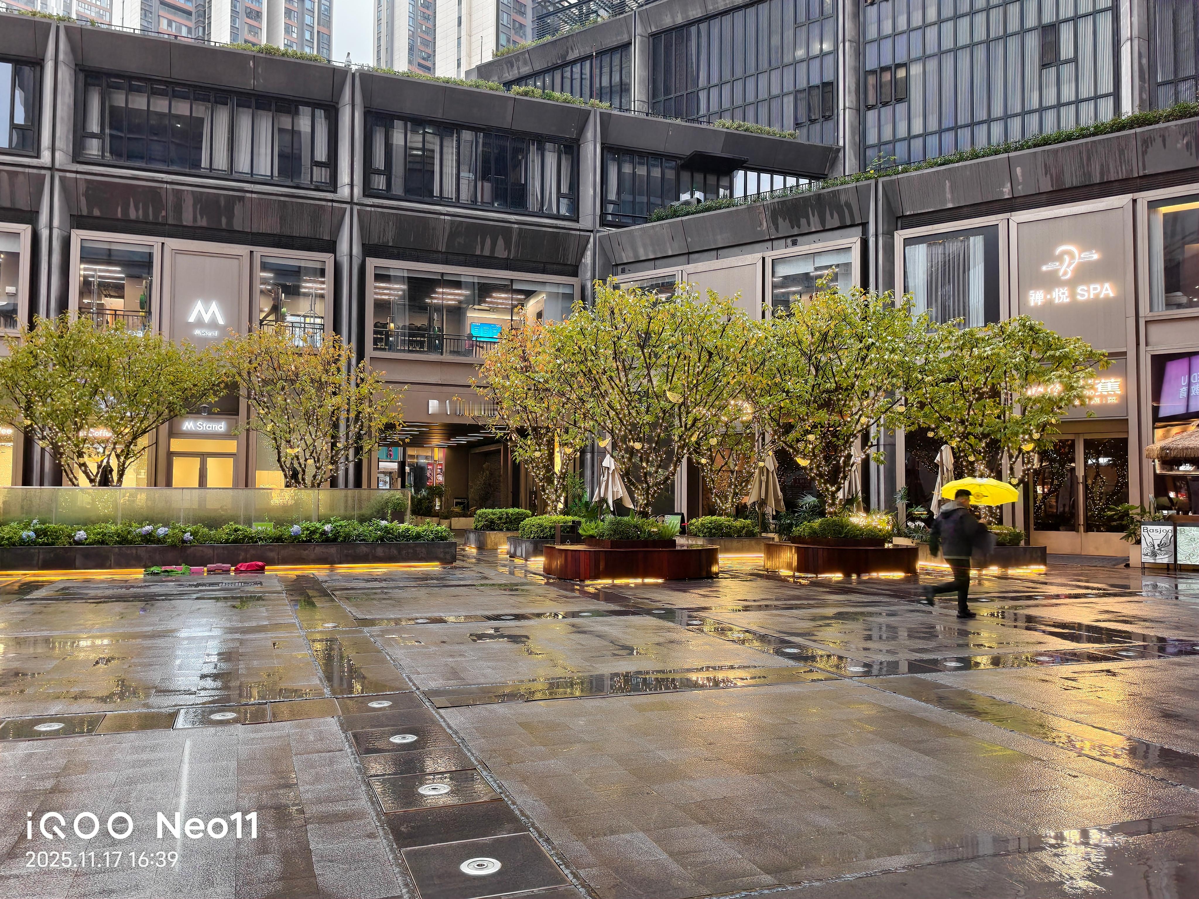 从一夜入秋到一夜入冬你们那儿降温了没？ 