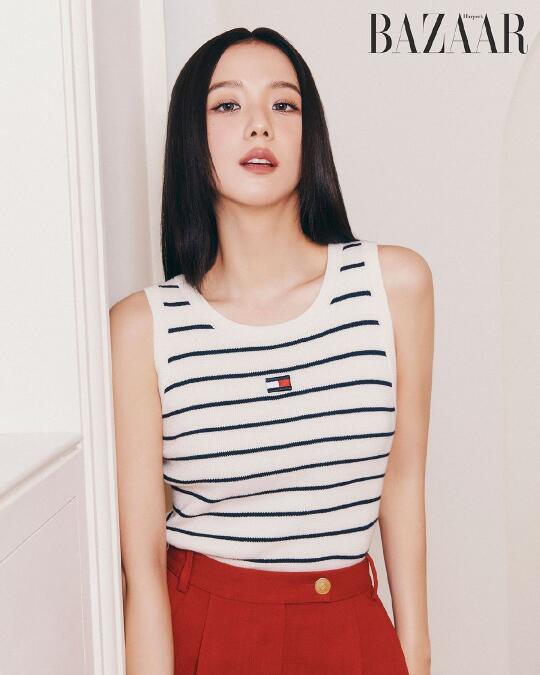 Jisoo，韩版《Harper's Bazaar》Spring 202...