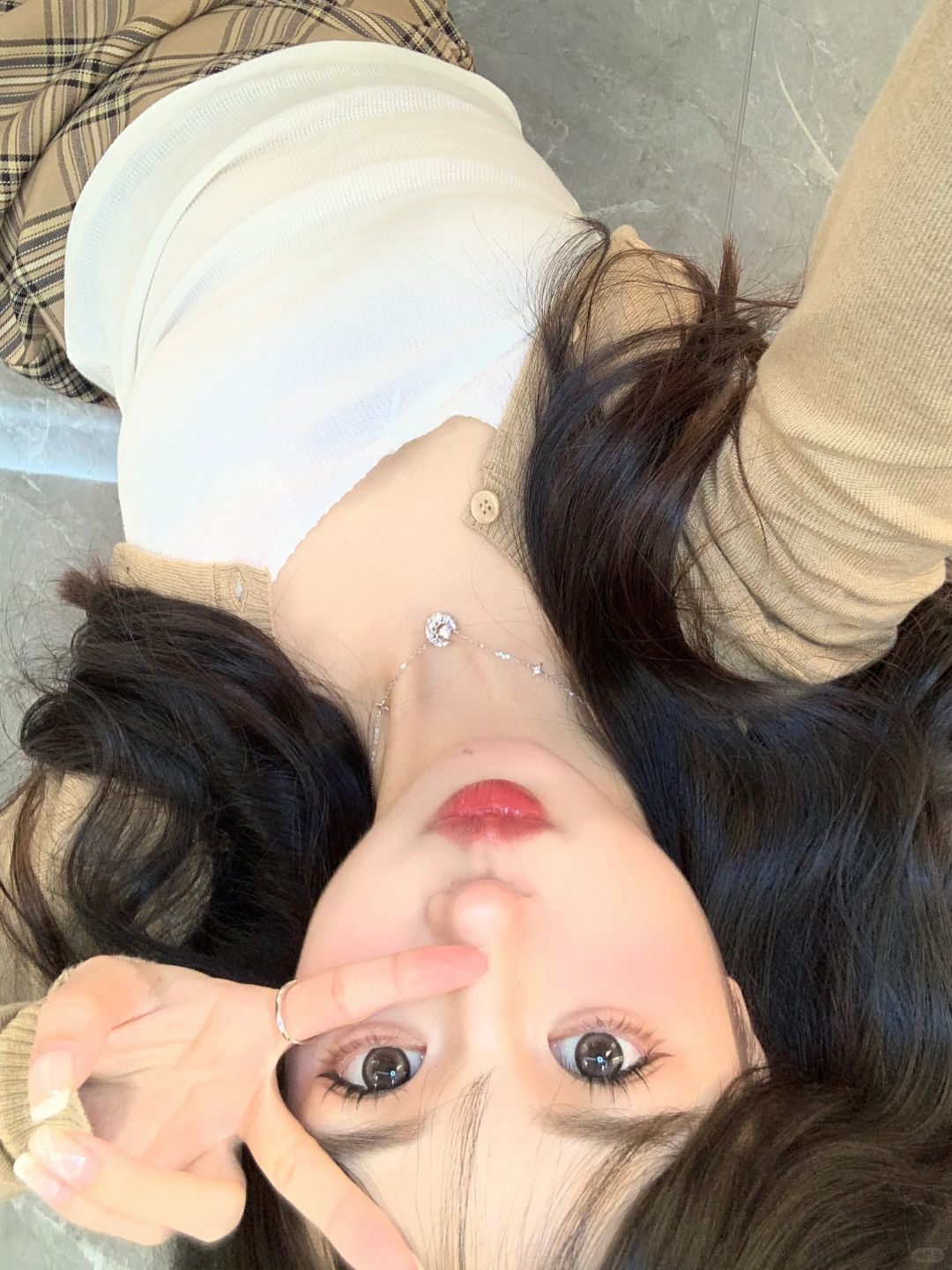 哇噻!!倒着躺拍谁懂啊