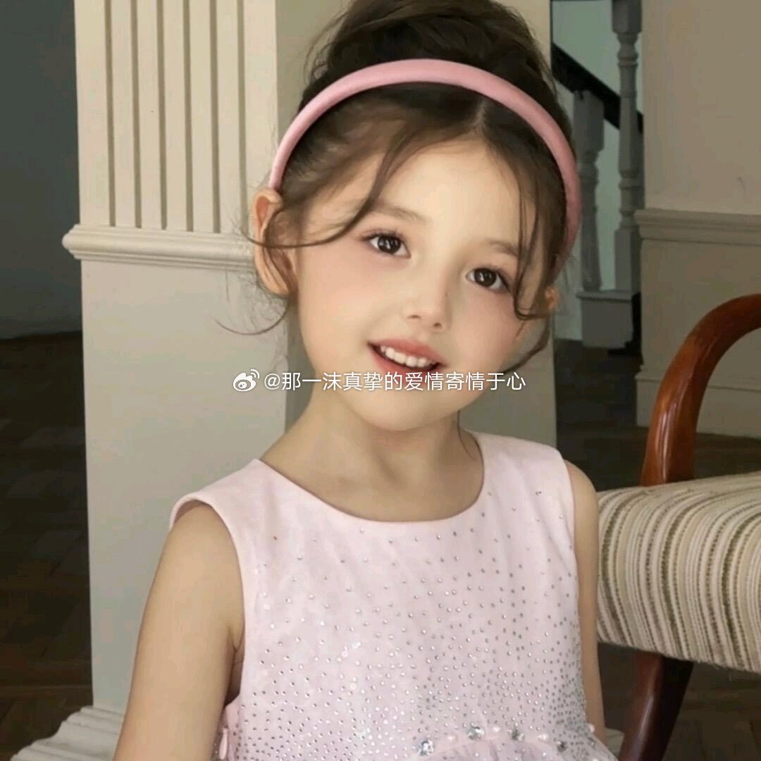 曝双顶流生的女儿一沫真挚的情话曝双顶流生的女儿！一沫真挚的情话