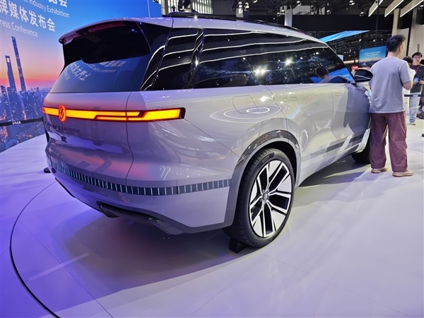 大众首款增程混动 ID.ERA路试谍照曝光：三排六座大SUV