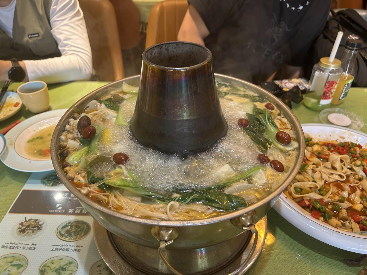 回北京啦，想家了
其实我现在外出三天以后就想家了，一口气12天，真的想家了。新疆