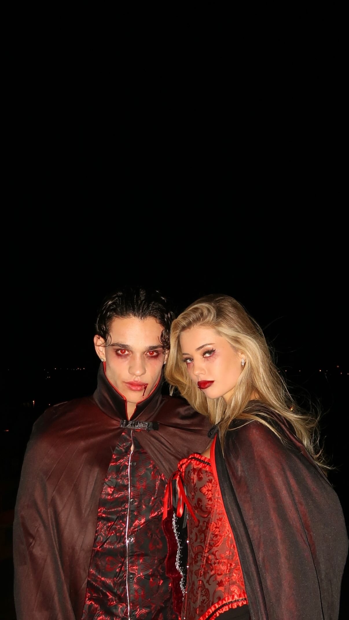 福特和女友的万圣节🎃真-吸血鬼👻巴萨热点现场至死不渝红蓝魂 ​​​