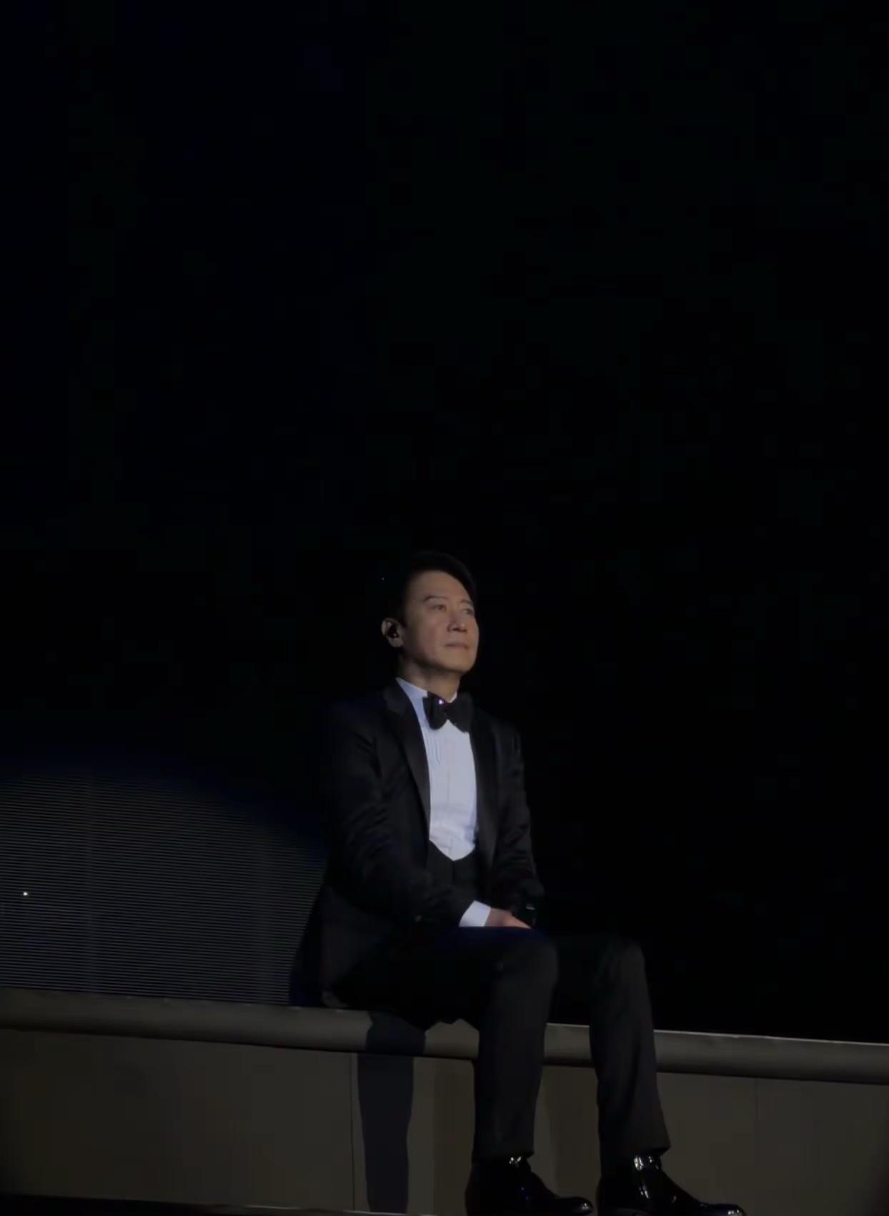 黎明【ROBBABA】演唱会2026—广 黎明【ROBBABA】演唱会2026—