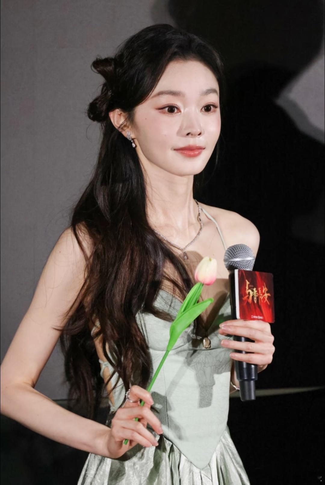 宋轶被问你跟白敬亭什么时候结婚咋没人去问白敬亭啊[哆啦A梦害怕][哆啦A梦害怕]