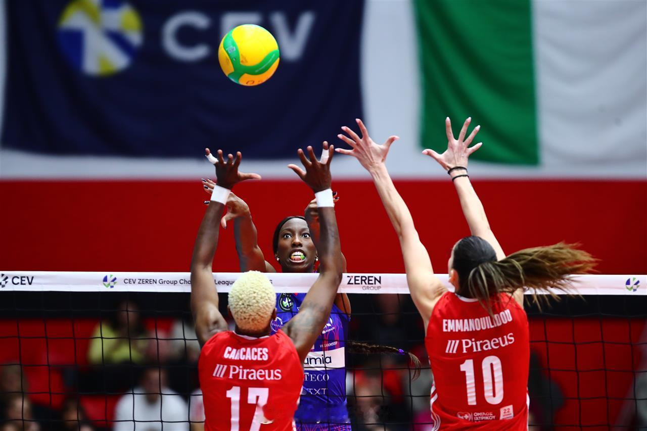 【欧冠女排米兰3-1奥林匹亚科斯 MVP埃格努32分】国际排坛战报速递 1月27