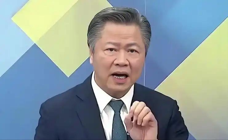 赖岳谦教授确实遇上麻烦了。因长期为两岸和平统一发声，被民进党恶意打压，现在赖教授