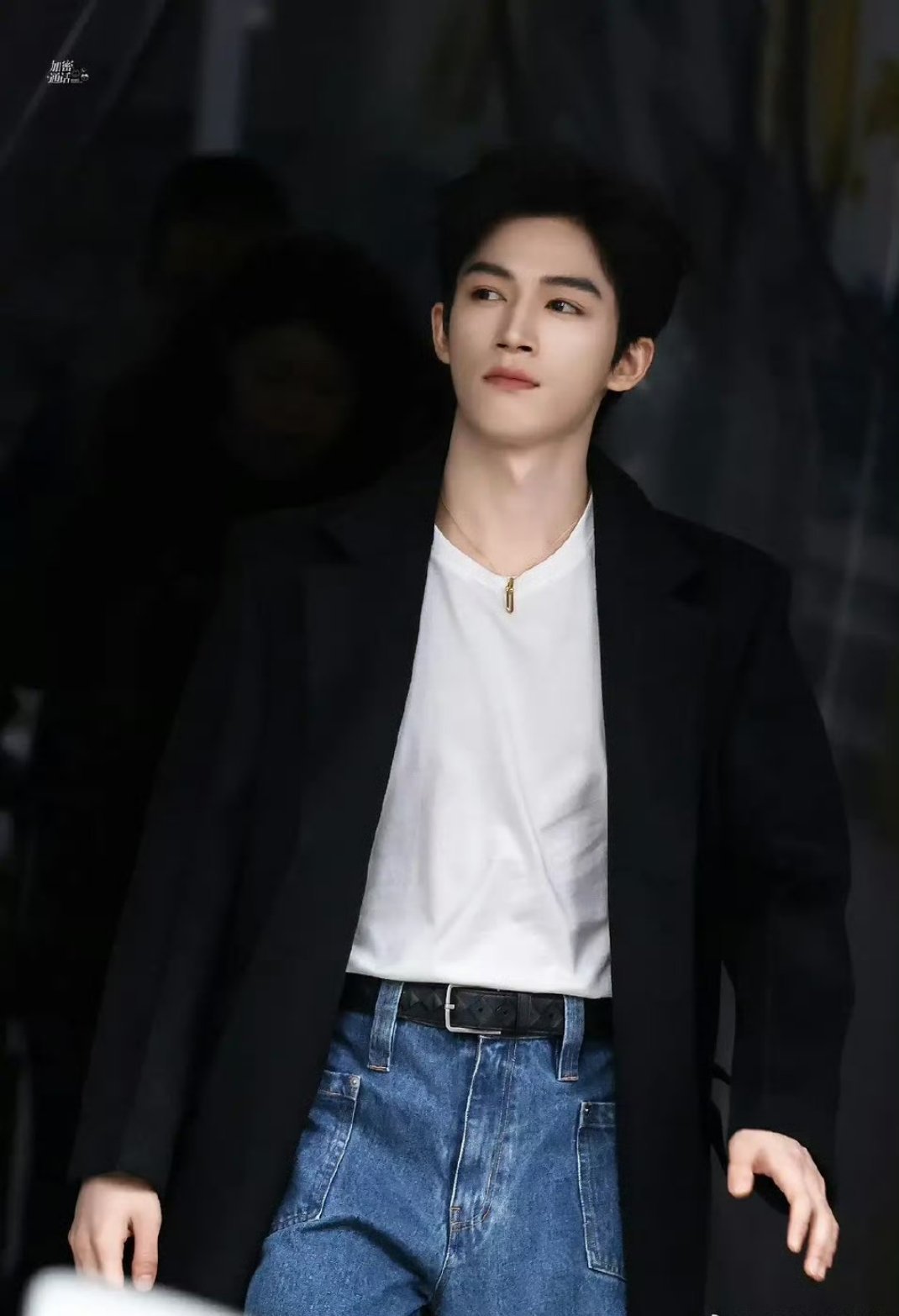 王星越和陈飞宇谁是00🥜颜值第一呢？ 