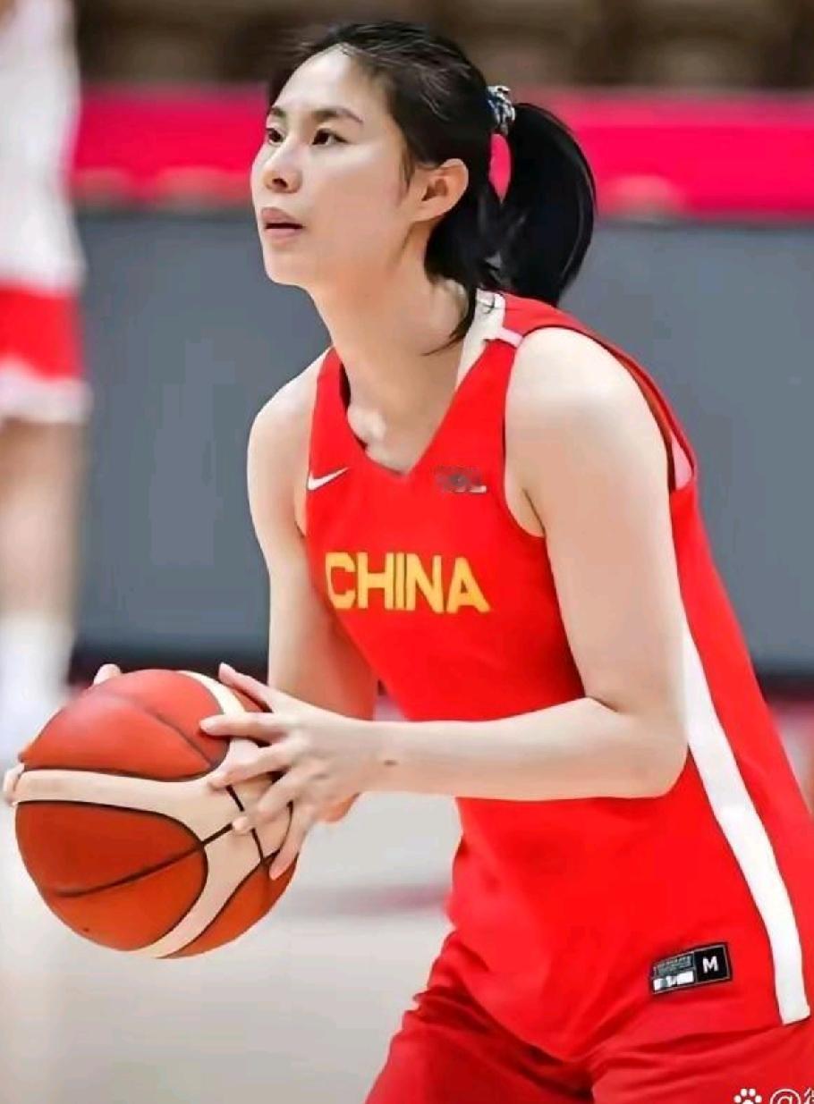 9月10日凌晨柏林那场中波女篮对决，最后时刻王思雨的第二罚没进，当时看直播的人一