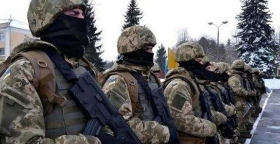 乌克兰可能已经没人可死了，有俄军士兵在打扫顿涅茨克康斯坦丁诺夫卡方向的战场时，竟