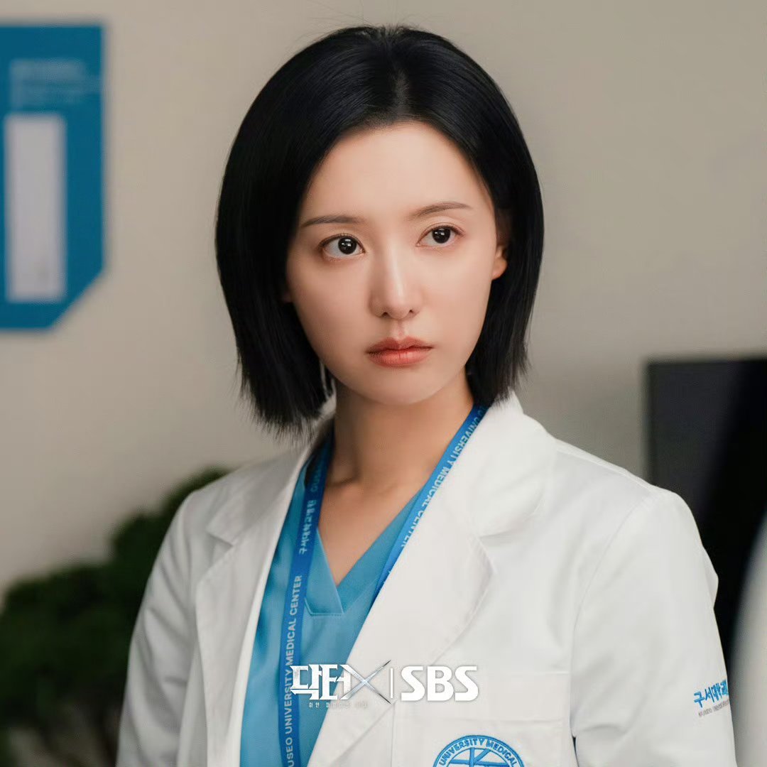 金智媛新剧DoctorX预告金智媛带着她的新剧回来啦，《Doctor X》，短发