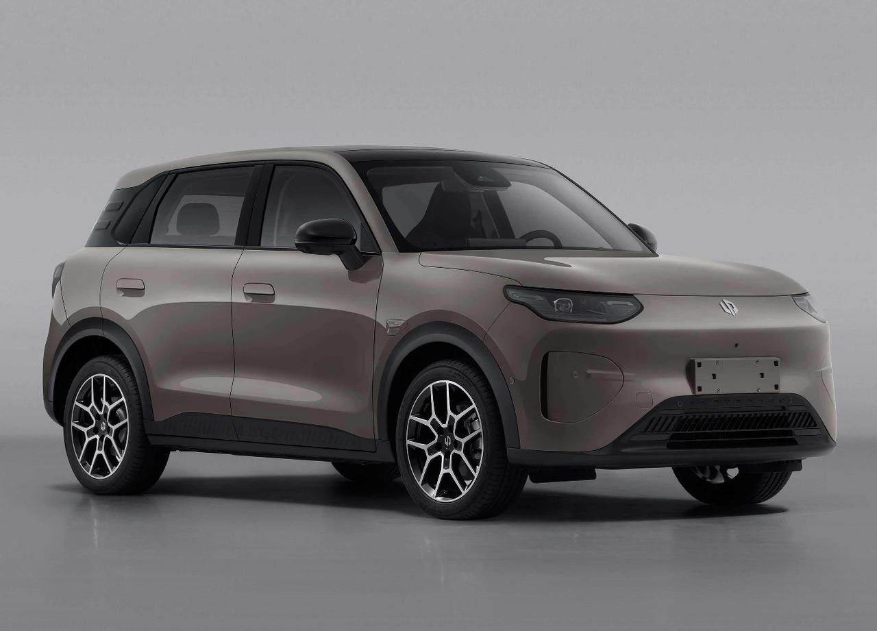 几万级家用代步车，零跑A10很贴合日常出行

当下很多普通家庭，都想选一台好开、