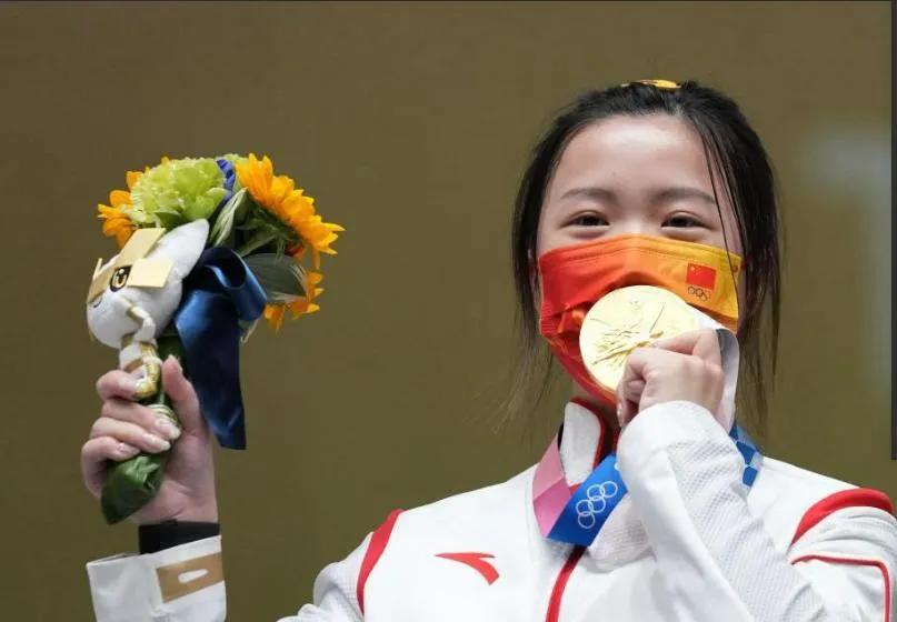 东京奥运首金得主杨倩正式无缘参加巴黎奥运会！根据中国射击队奥运选拔赛最终结果，1