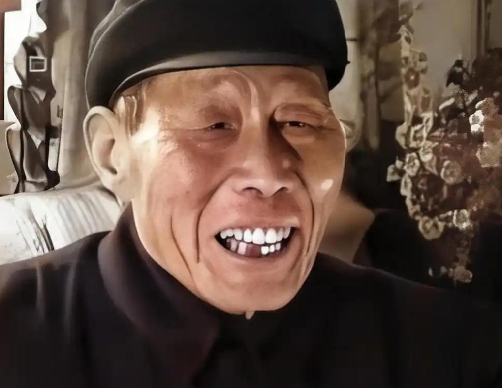 1949年金门战役中，我军登岛的9000名将士全军覆没，不是牺牲就是被俘，谁料1