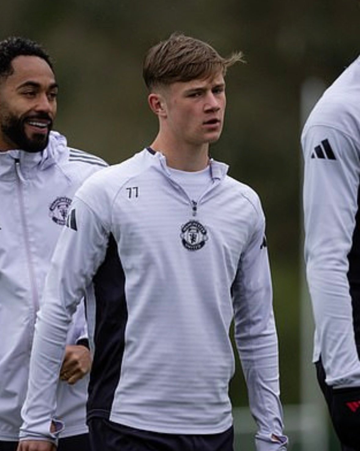 吉姆·斯韦茨谈布鲁诺·费尔南德斯：他会把你拉到场边一边，和你说几句话，确保你一切