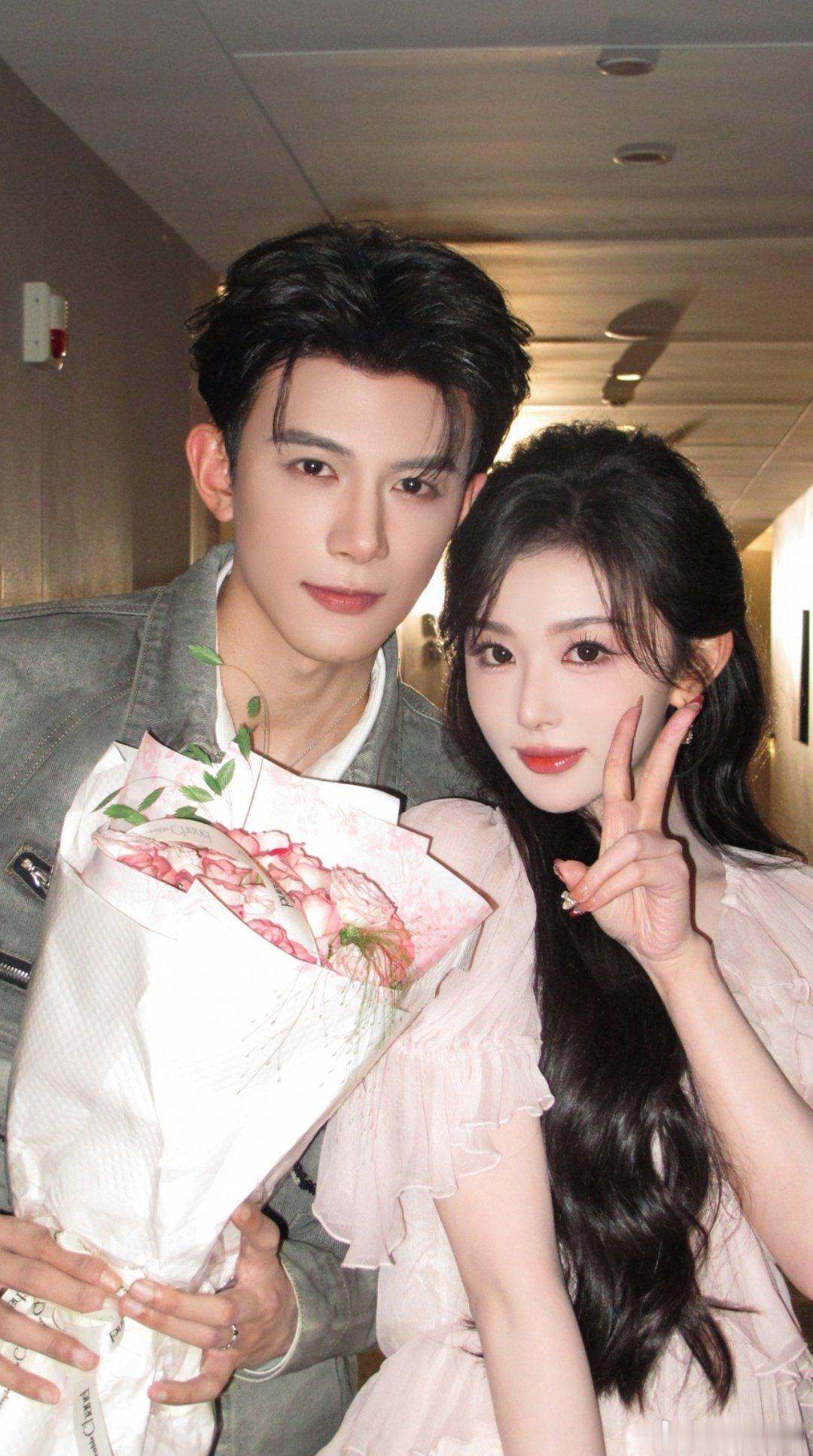 等风热吻你网传全换新人这个我是真想接邓凯孔雪儿，个人感觉真挺符合原著的 