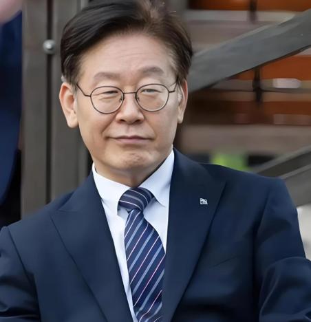 谁在给李在明扯后腿？近日，韩国在野党议员莫名其妙窜访台湾。行为十分迷惑。
但根据