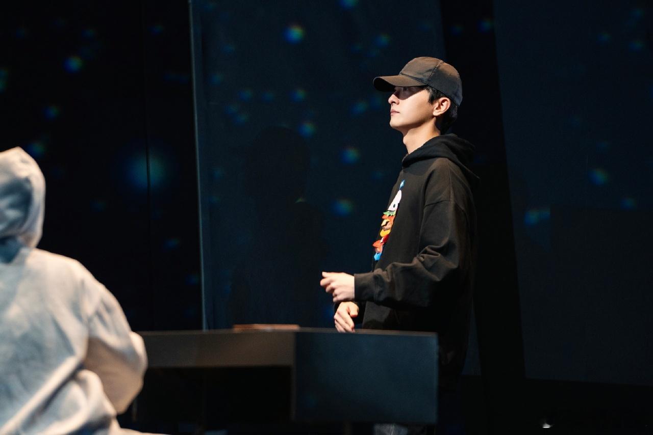 牛骏峰的京剧功底偷偷藏不住了原来演员的基本功可以这么强，唱腔稳，动作脆，厉害了 