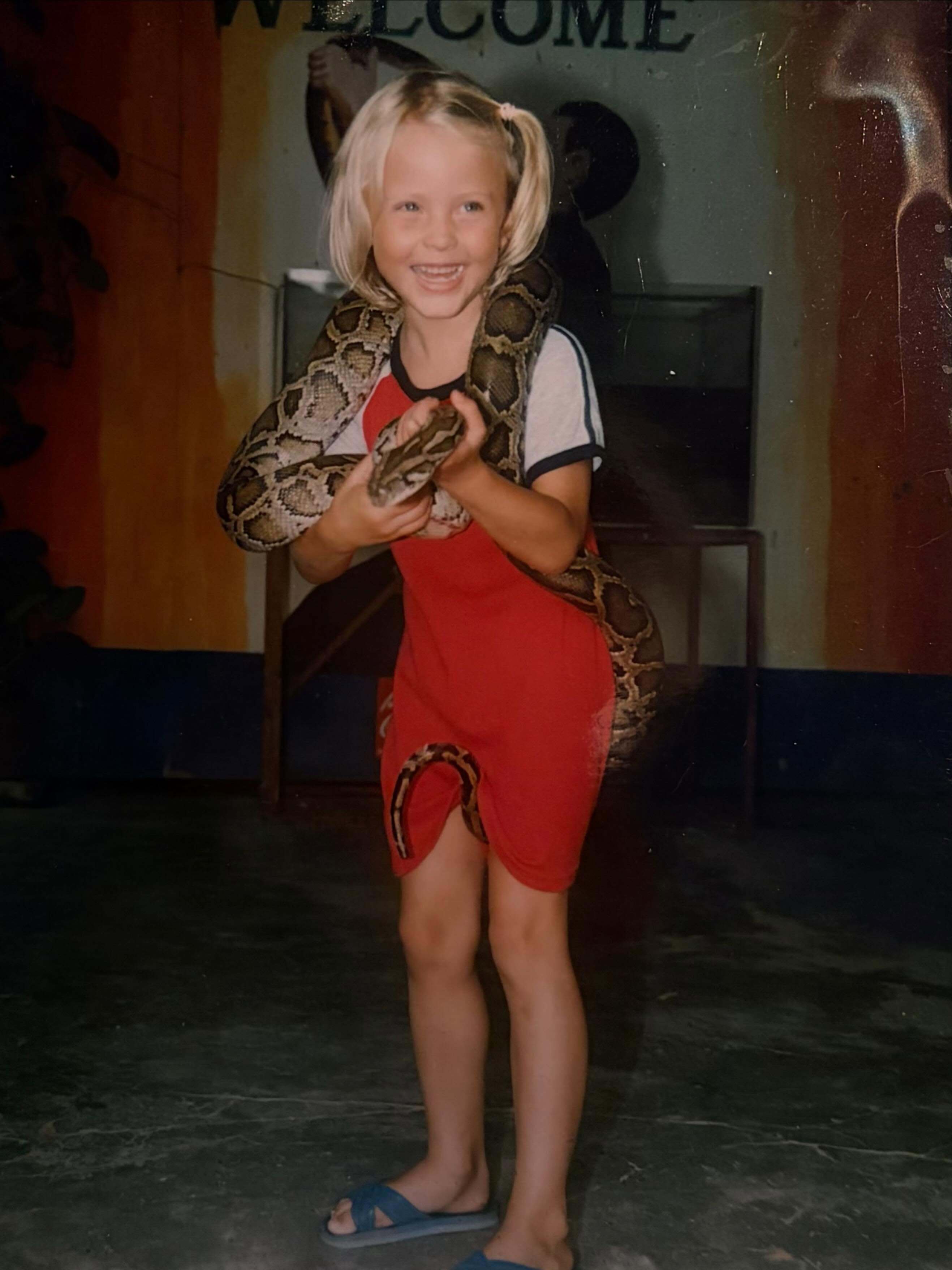完全就是挑衅！！Zara Larsson 分享儿时照片，配文：“有人说Nate 
