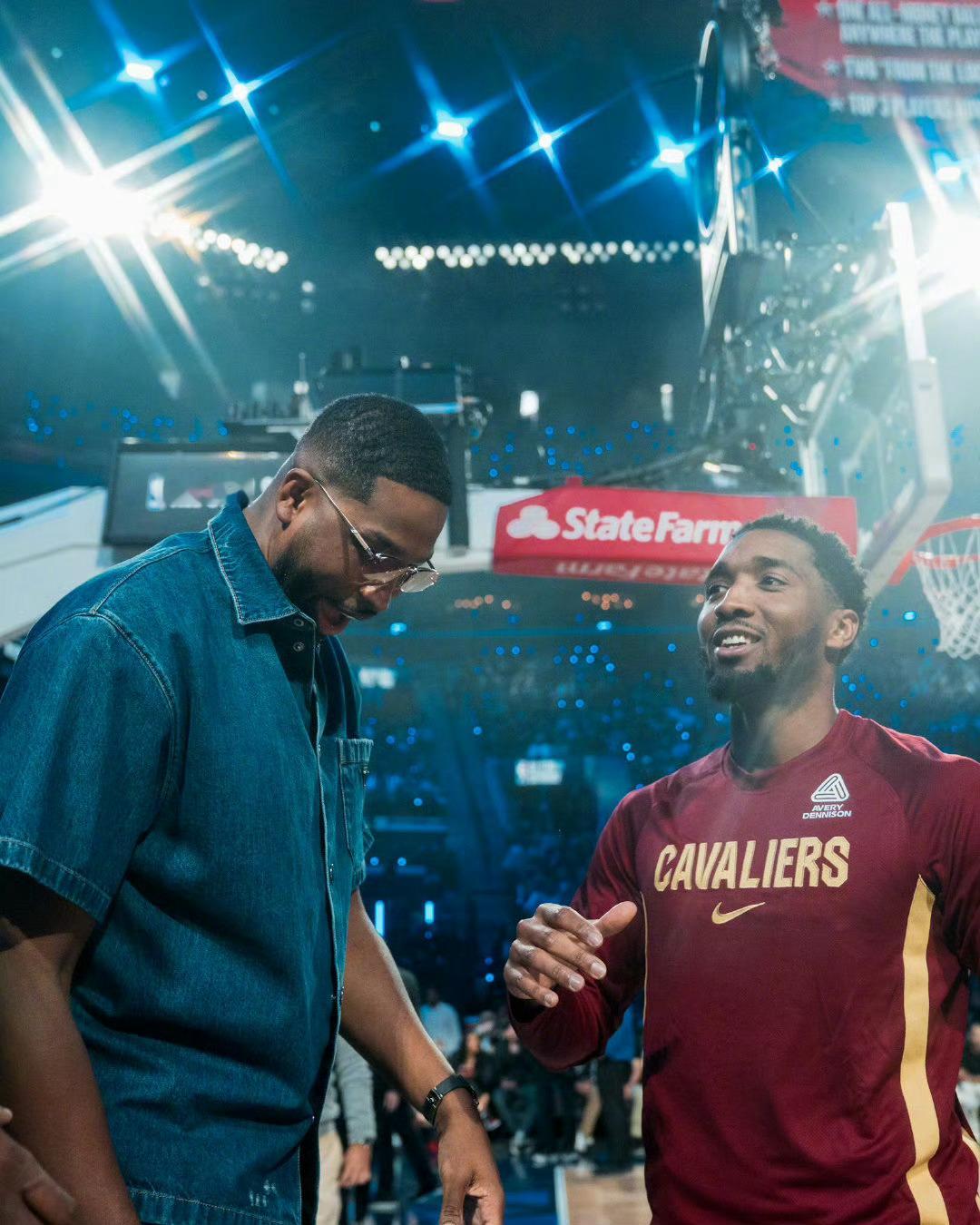 骑士2026nba全明星米切尔 老友重逢