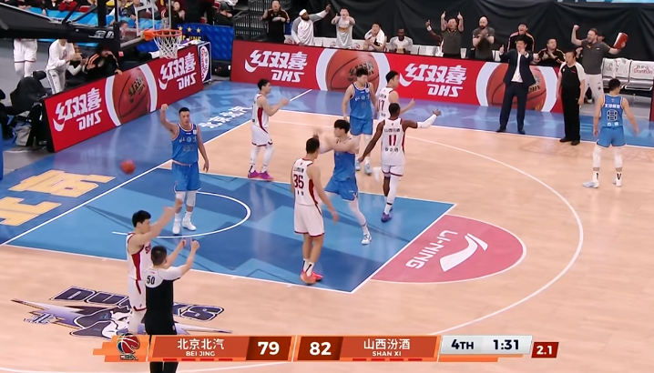 。。。。。。这球能打成这样也是挺厉害的。北京队这场不能输掉吧？北京男篮vs山西男