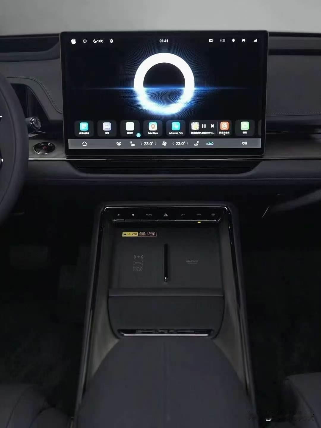 车友们，开过老款合资车的肯定都被语音助手“折磨”过，要么“听不懂人话”，要么反应