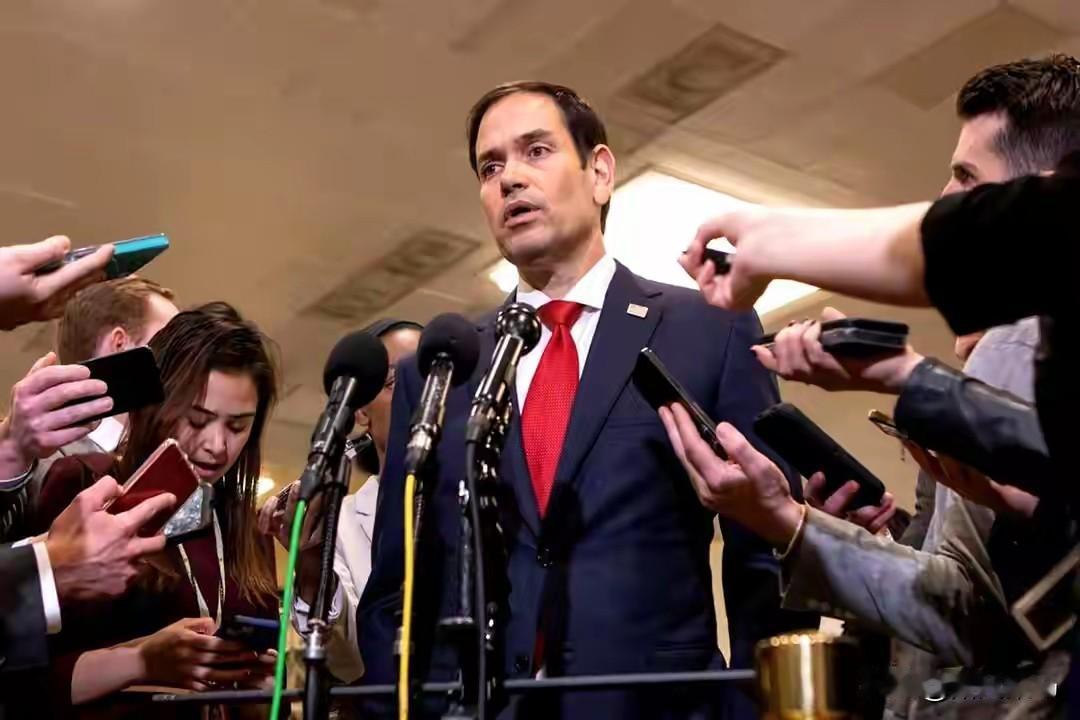 真没想到，一向对华强硬的鲁比奥，居然公开认怂了！当地时间2月25日，他直接摊牌：