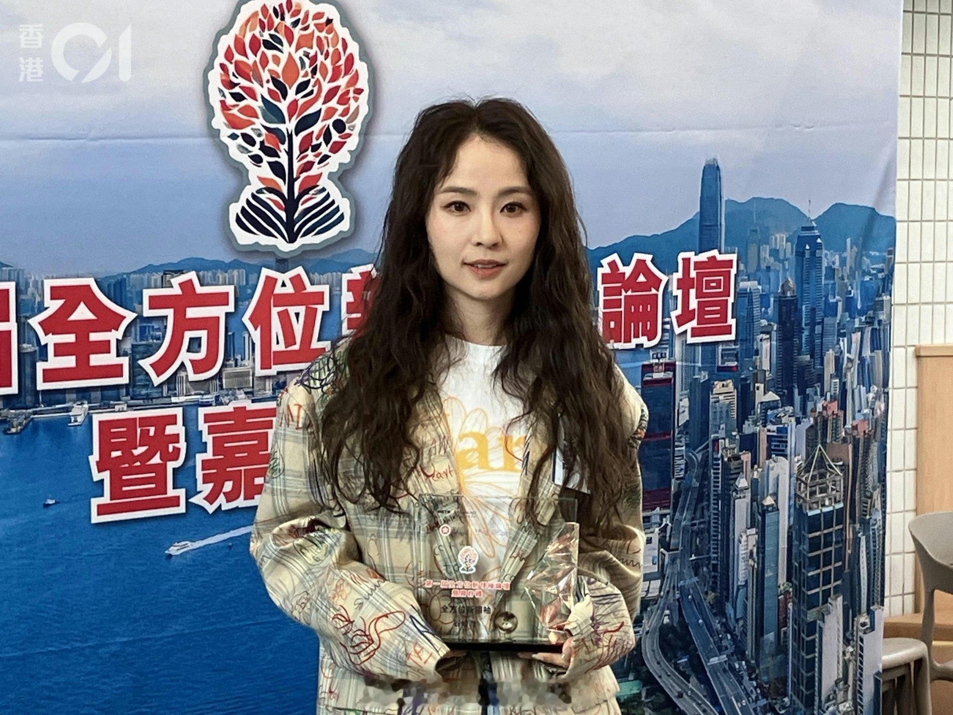 中年好声音4｜谷娅溦亲解暂别之谜，回应张崇德批评谷娅溦近日在接受采访时，首次公开