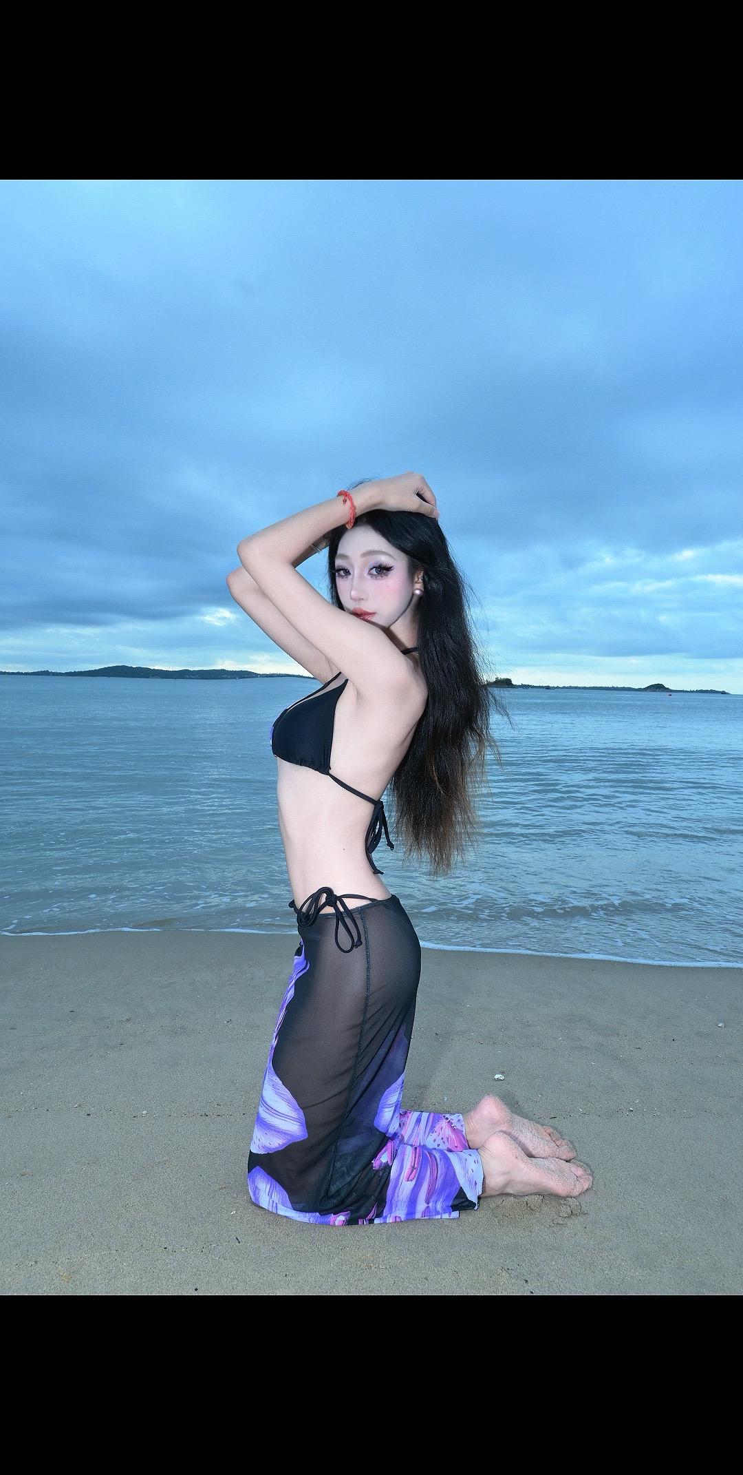 睡不着的凌晨 我也在想 我们什么时候才能见面 🏖