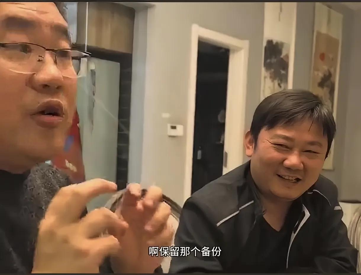 如今张雪功成名就了，易军记者想要邀功，我是能理解的，但是在张雪面前反复念叨这么多