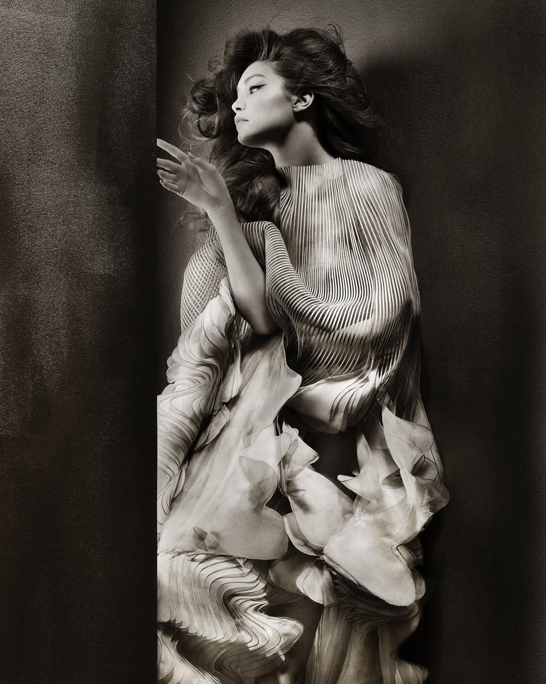 Gigi Hadid ｜ Iris van Herpen 你 gi 难得这么美的