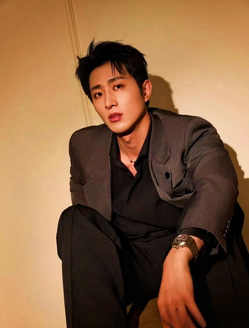 姚冠宇、王凯沐、陈添祥、王培延《COSMO BIBLE X 短国爱神》即将封拍王