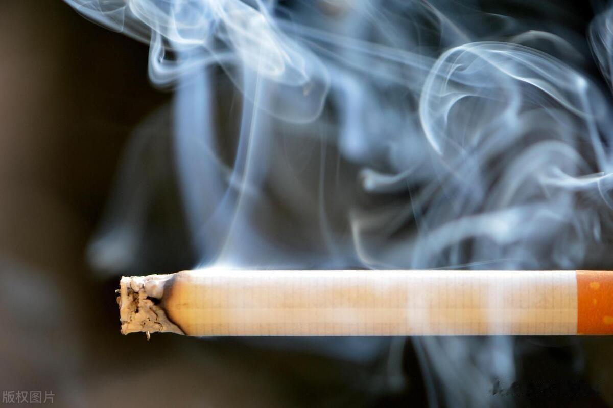 抽烟也要交税了！ 
抽烟的小伙伴们，你们有没有想过，一包卷烟里面除了那一点点烟叶