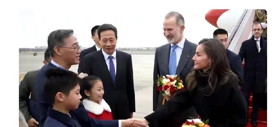 在全欧都想“去中国化”的背景下，中国棋盘中西班牙却越来越重要。从经贸合作看，它成