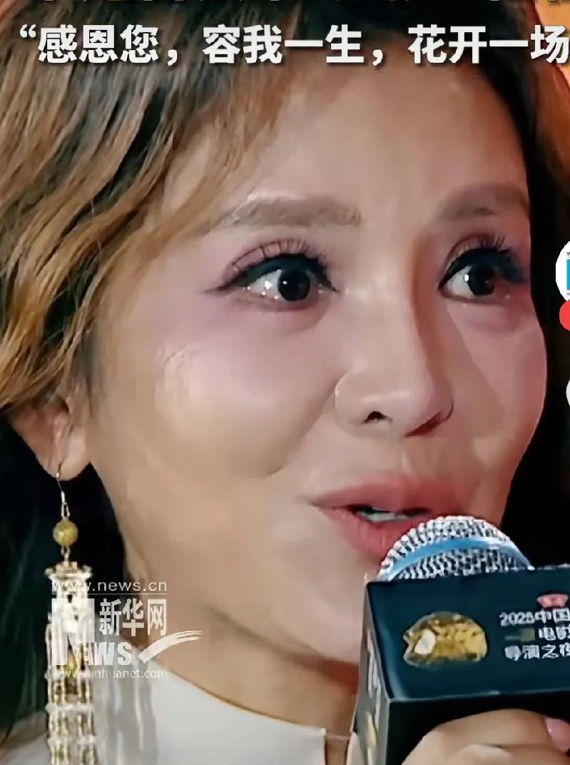 被周迅感动哭了

容我一生， 花开一场

她致谢田壮壮的话

真的反复观看了几遍